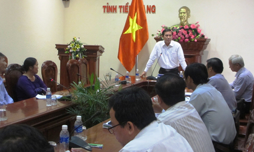 Chủ tịch UBND tỉnh Lê Văn Hưởng phân tích và kết luận vụ việc.
