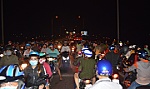 Tai nạn trên cầu Rạch Miễu: Xe kẹt cứng hàng giờ