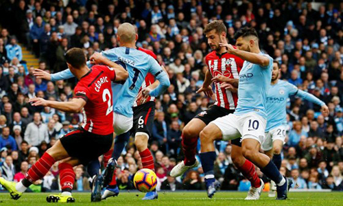 Man.City trình diễn thứ năng lực tấn công mà Southampton không thể chống đỡ. Ảnh: Getty Images 