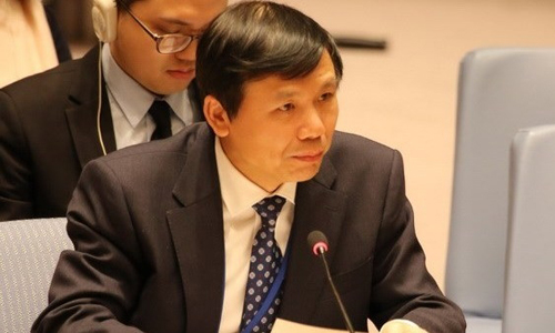 Head of Vietnam’s Permanent Mission to the United Nations Dang Dinh Quy addresses the debate (Photo: VNA)