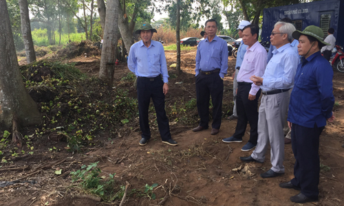 Chairman of the Provincial People's Committee surveyed the progress of the Tien Giang Provincial General Hospital.