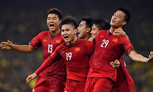 The Vietnamese squad, coached by Park Hang-seo, now have the upper hand to claim the 2018 AFF Cup trophy against Malaysia.