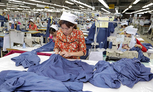 Labour productivity in Vietnam has improved over the past years, according to the General Statistics Office (Photo: VNA)