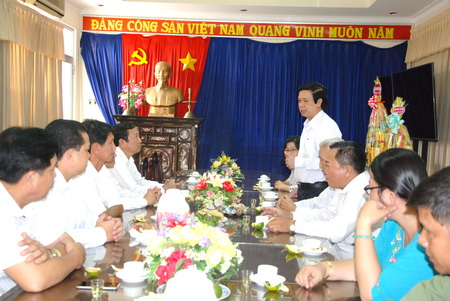 Bí thư Tỉnh ủy Nguyễn Văn Danh chúc Tết huyện ủy Cái Bè