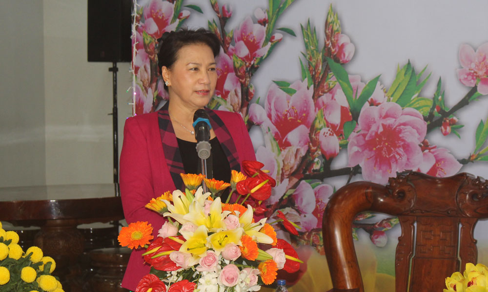 Chủ tịch Quốc hội Nguyễn Thị Kim Ngân phát biểu tại chuyến thăm, chúc tết Công an tỉnh Tiền Giang.