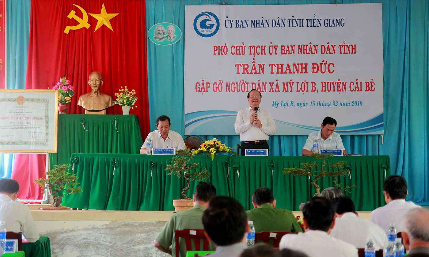 Vice Chairman of the Provincial People's Committee Tran Thanh Duc spoke at the meeting.