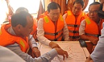 Images of Deputy Prime Minister Trinh Dinh Dung surveying Cho Gao canal