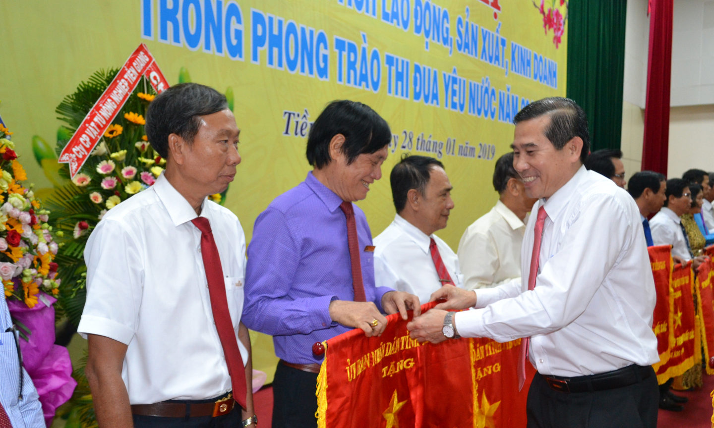 Thi đua là động lực thúc đẩy phát triển kinh tế, xã hội