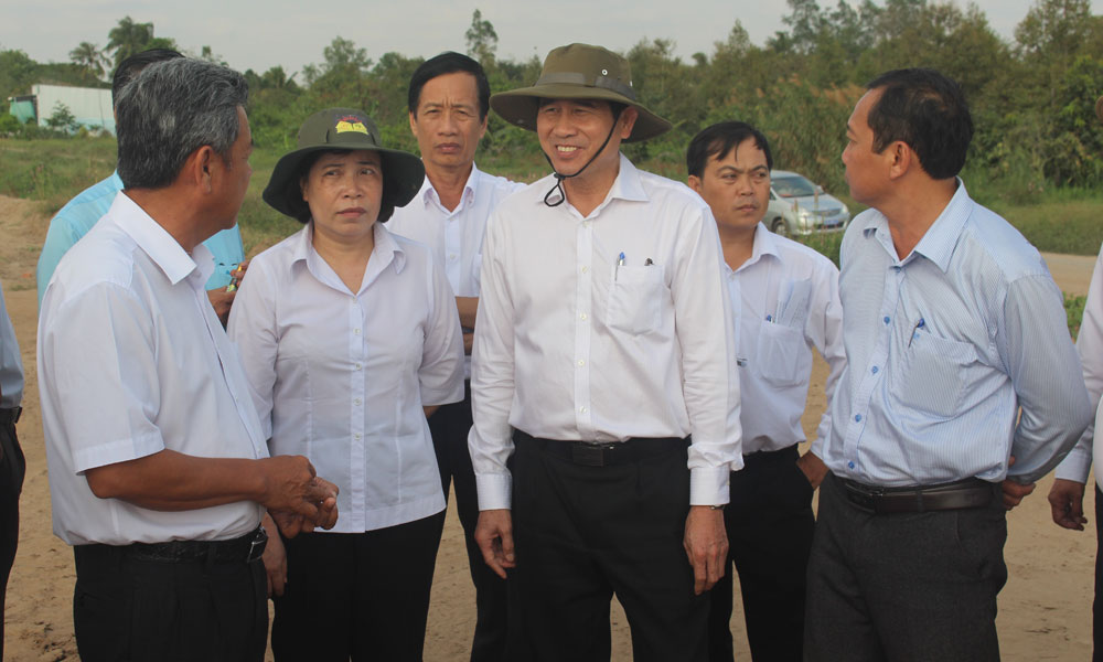 Lãnh đạo tỉnh kiểm tra công tác GPMB tại huyện Cái Bè.