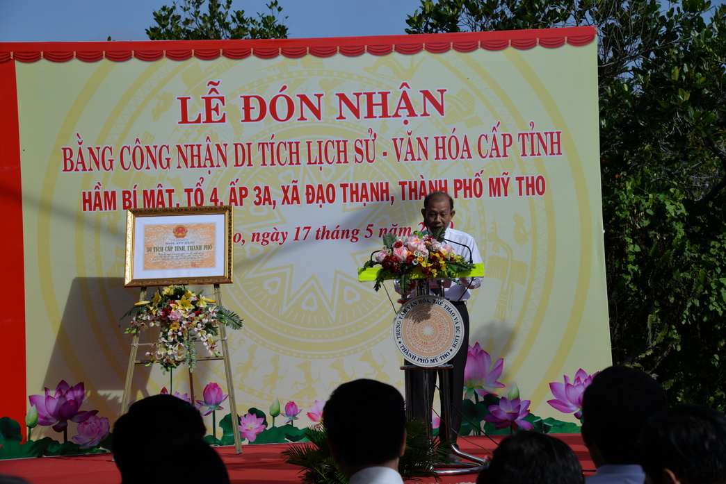 Ông Nguyễn Văn Toan, con trai Mẹ VNAH Huỳnh Thị Lễ hứa sẽ giữ gìn và bảo vệ di tích để tô thắm thêm trang sử hào hùng của địa phương già gia đình