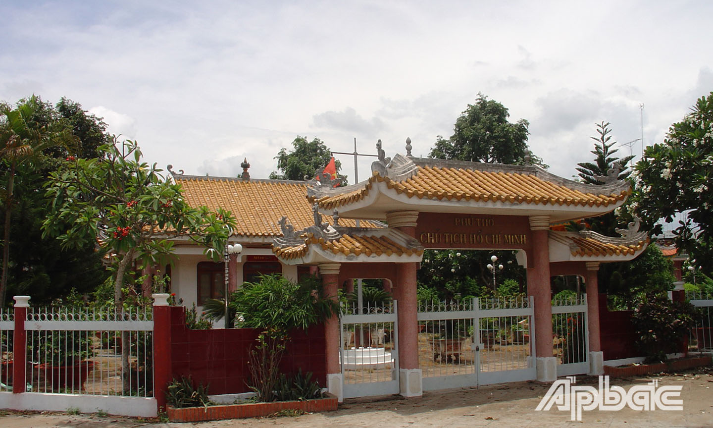 Phủ thờ Bác Hồ ở xã Tân Thanh, huyện Cái Bè. 