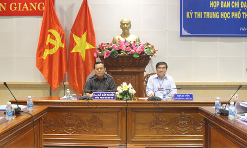 Phó Chủ tịch UBND tỉnh Lê Văn Nghĩa, Trưởng Ban chỉ đạo Kỳ thi THPT Quốc gia năm 2019 chủ trì cuộc họp. 