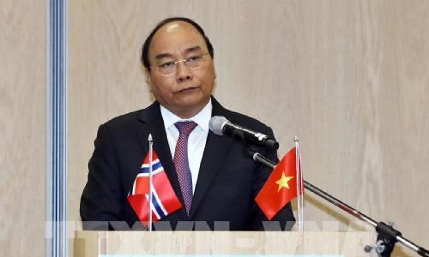 Prime Minister Nguyen Xuan Phuc speaks at the forum (Source: VNA)