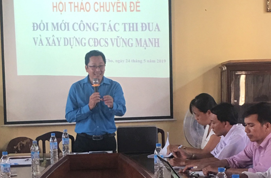 Đồng chí Lưu Nhơn Đức, Chủ tịch CĐGD tỉnh Tiền Giang Phát biểu khai mạc Hội thảo.