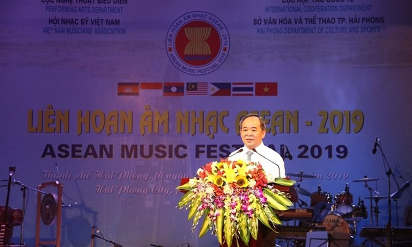Deputy Minister of Culture, Sports and Tourism Le Khanh Hai speaking at the opening ceremony. (Photo: baovanhoa.vn)