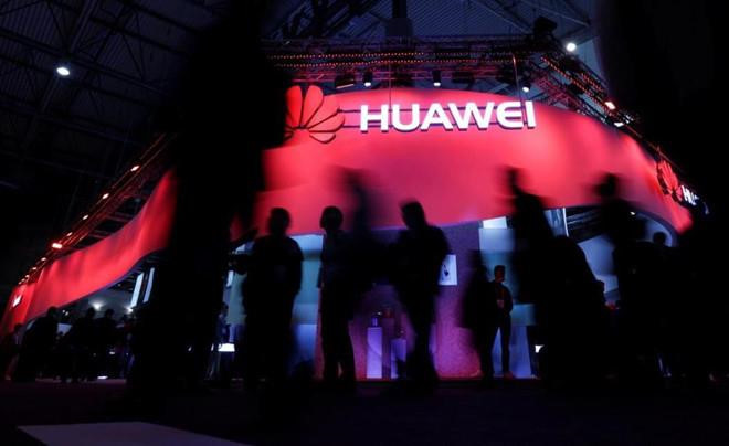 Huawei trải qua một tuần chết chóc với sự rời đi của nhiều đối tác quan trọng. Ảnh: Reuters.