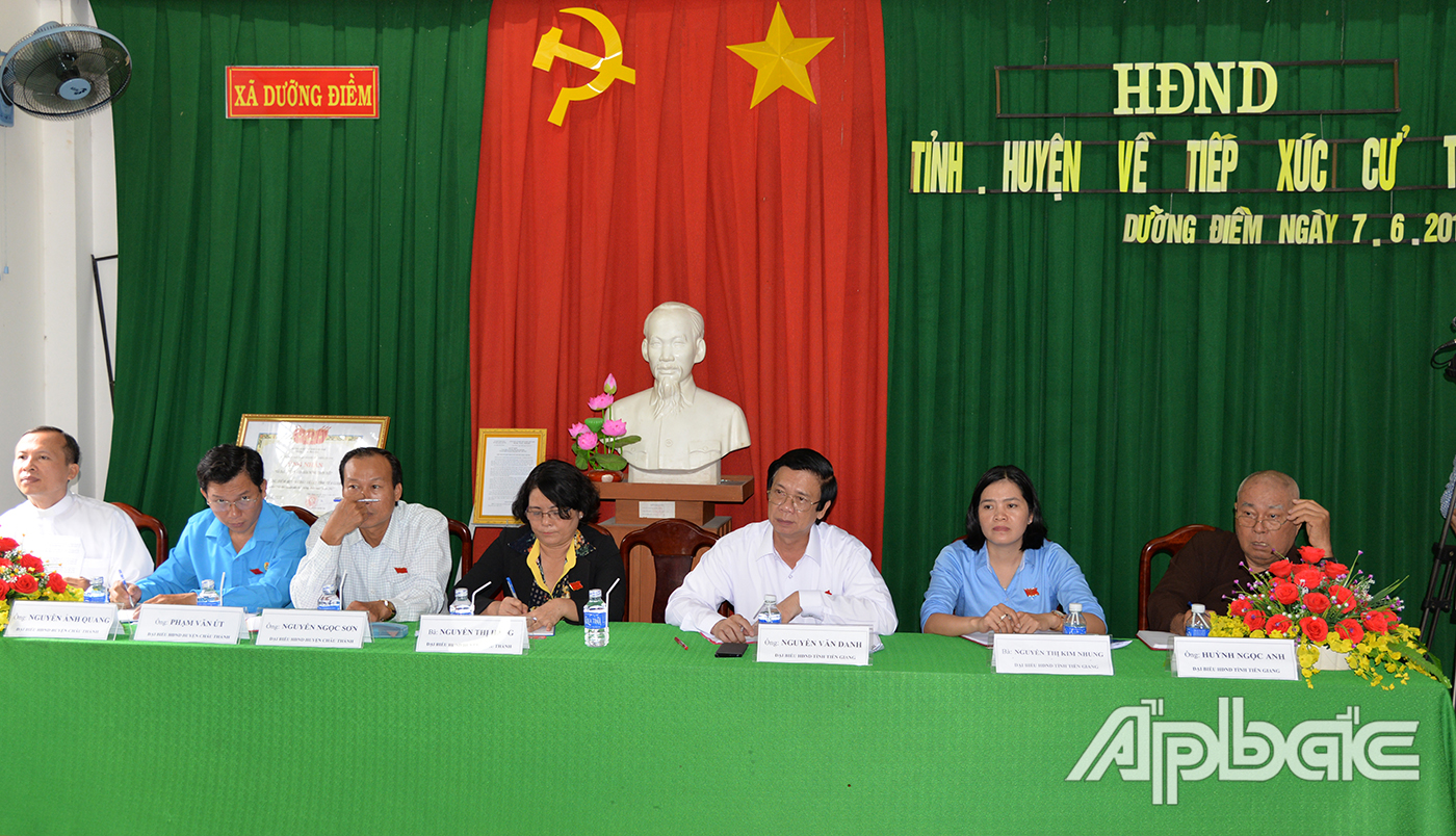 Đồng chí Nguyễn Văn Danh phát biểu kết luận hội nghị