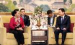 Vietnamese NA Chairwoman receives leader of Suzhou