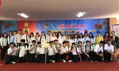 Delegation of Tien Giang High School for Specialists at Southern Summer Camp in 2019.