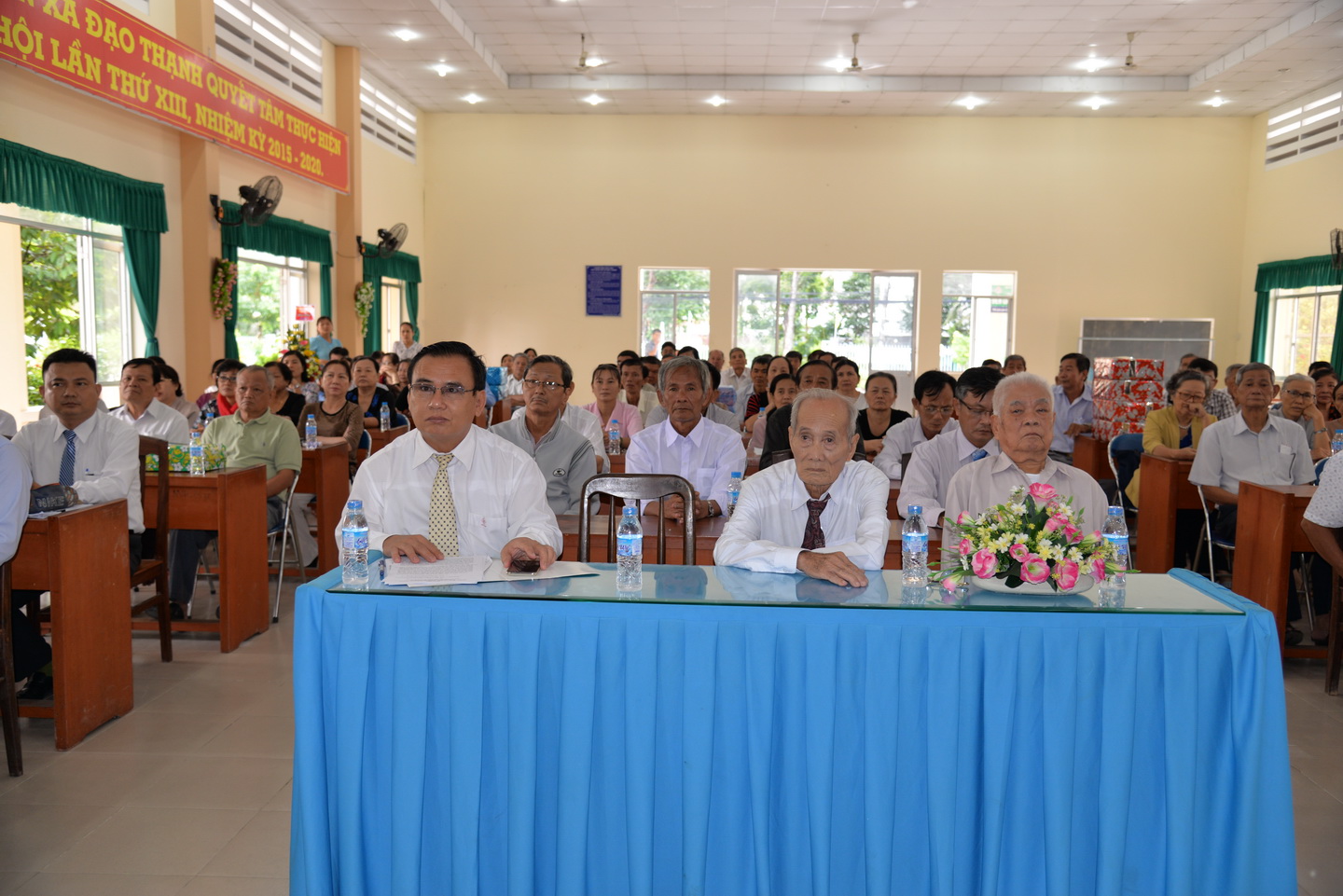  The view of the Party Badge awarding ceremony on September 2 in Dao Thanh Commune.