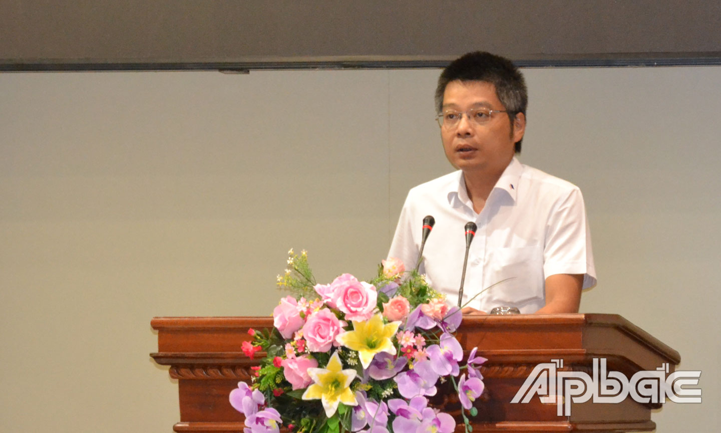 Ông Mai Mạnh Hồng, Tổng Giám đốc Công ty cổ phần BOT Trung Lương - Mỹ Thuận phát biểu tại hội nghị.