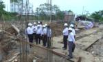Chairman of the PPC checks the construction progress of Song Binh Primary School