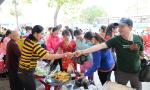 Chợ tập trung ở KCN Tân Hương ngày càng đông đúc