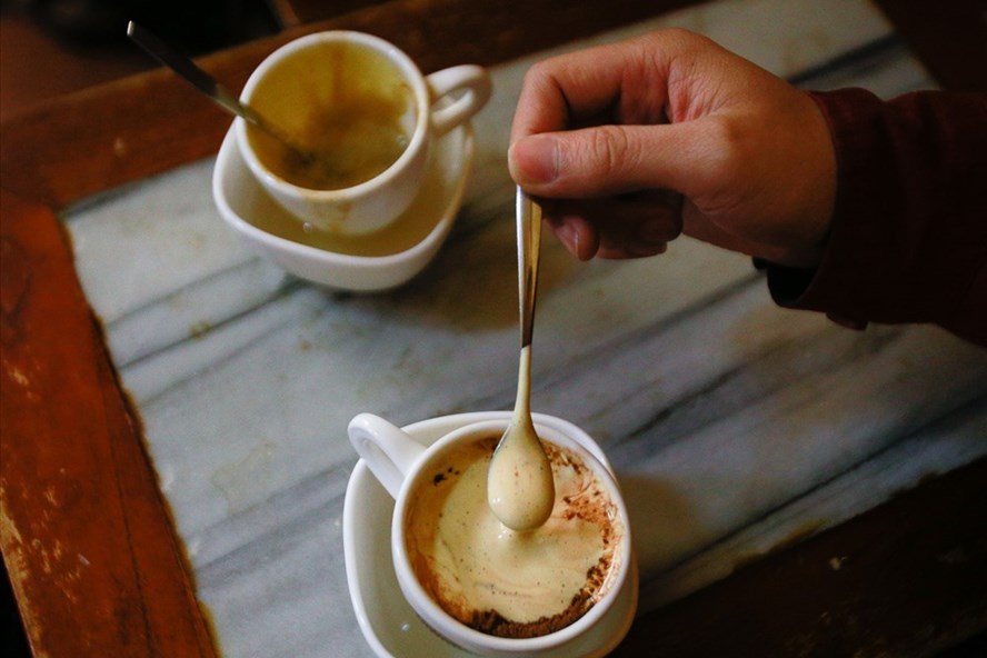 CNN bình chọn Việt Nam là 1 trong 9 nơi uống cà phê ngon nhất