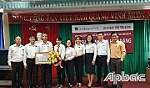 Đảng bộ Agribank Tiền Giang trao tặng Huy hiệu 30 năm tuổi Đảng