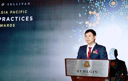 Ông Cao Anh Sơn, Tổng Giám đốc Viettel Telecom phát biểu tại lễ vinh danh của Frost & Sullivan 2019