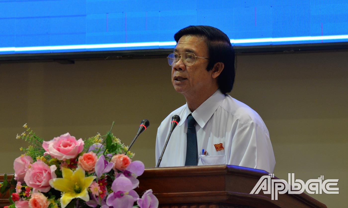 Đồng chí Nguyễn Văn Danh phát biểu bế mạc kỳ họp.