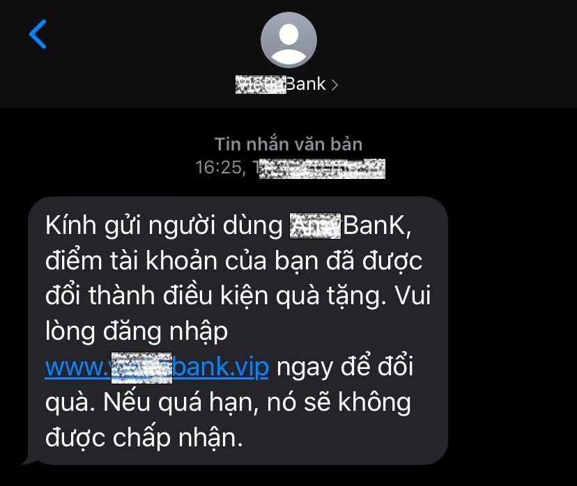 Tin nhắn giả mạo SMS Brand Name của ngân hàng được các đối tượng tội phạm sử dụng để lừa chiếm đoạt tài sản người dân (Ảnh: bocongan.gov.vn)