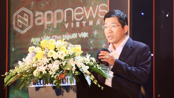 Cục trưởng Cục báo chí Lưu Đình Phúc phát biểu tại buổi lễ