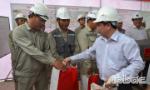 Transport Minister Nguyen Van The pays pre-Tet visits to workers in Trung Luong - My Thuan expressway