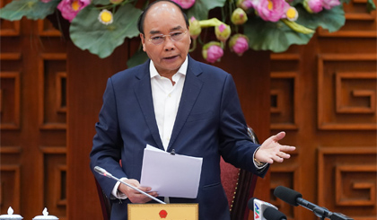 Thủ tướng: Chấp nhận thiệt hại kinh tế để bảo vệ tính mạng, sức khoẻ người dân