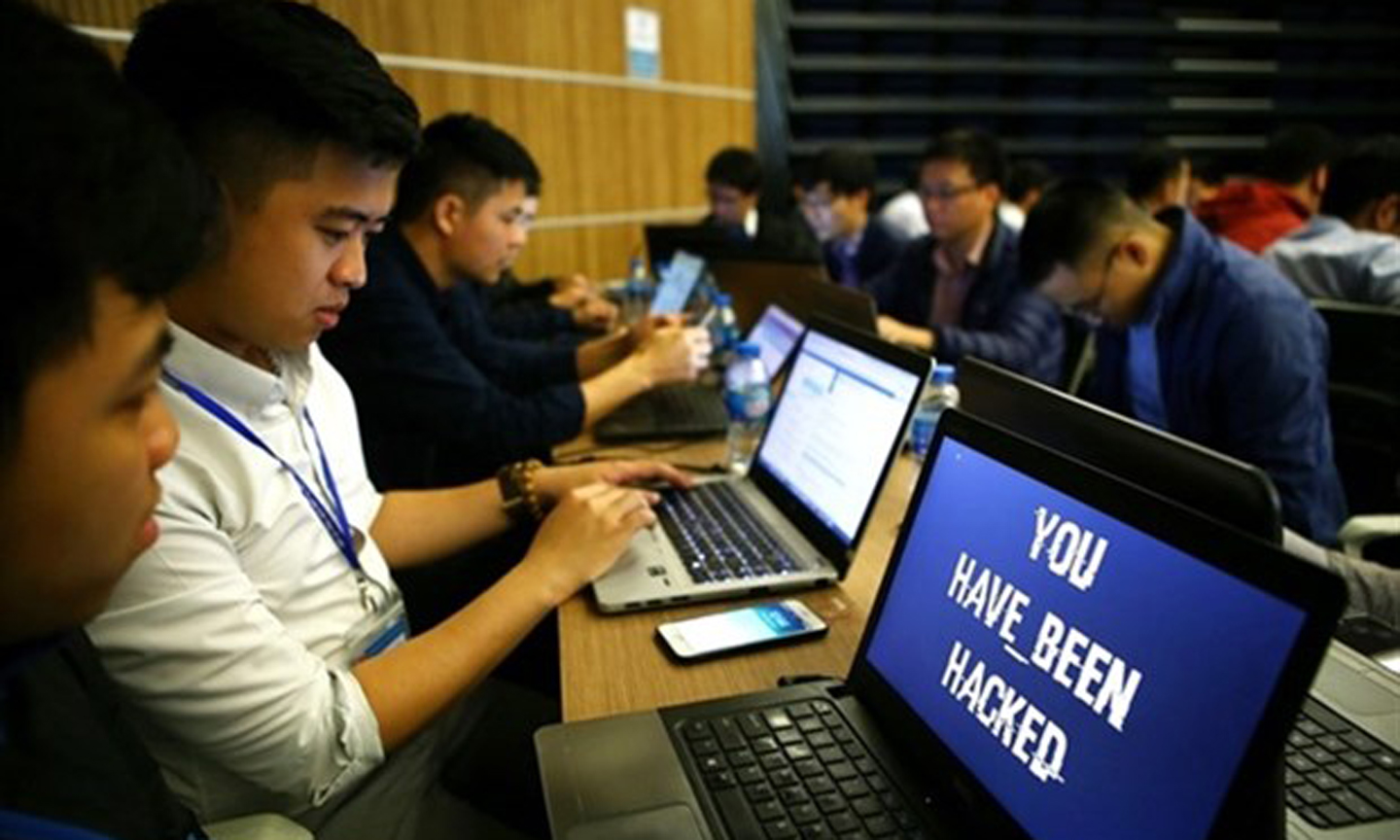  Participants at a cyber security drill in 2018 held by the Việt Nam Computer Emergency Response Team (VNCERT). (Photo: VNA)