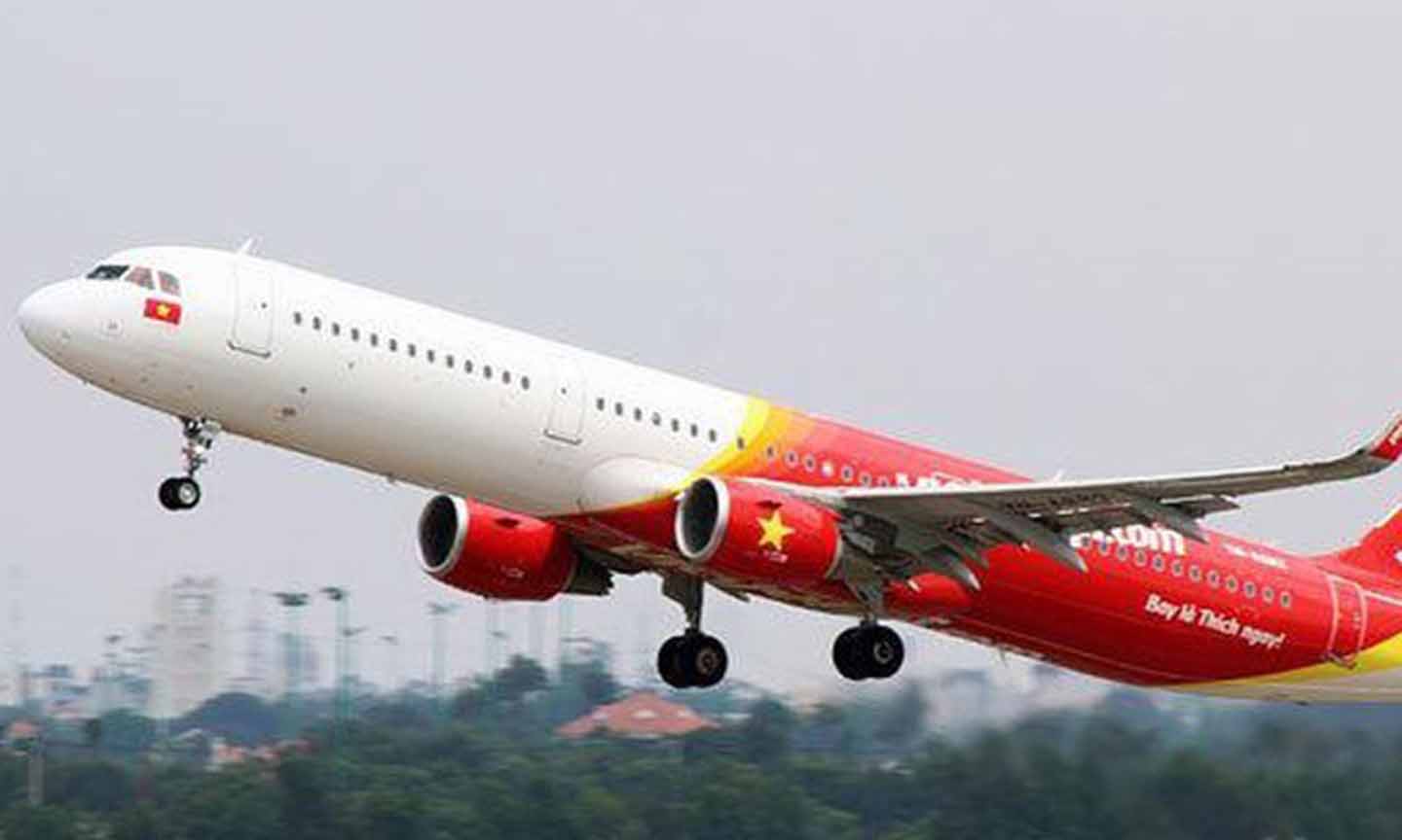 Ngừng toàn bộ chuyến bay giữa Việt Nam - Trung Quốc vì dịch viêm phổi do virus corona