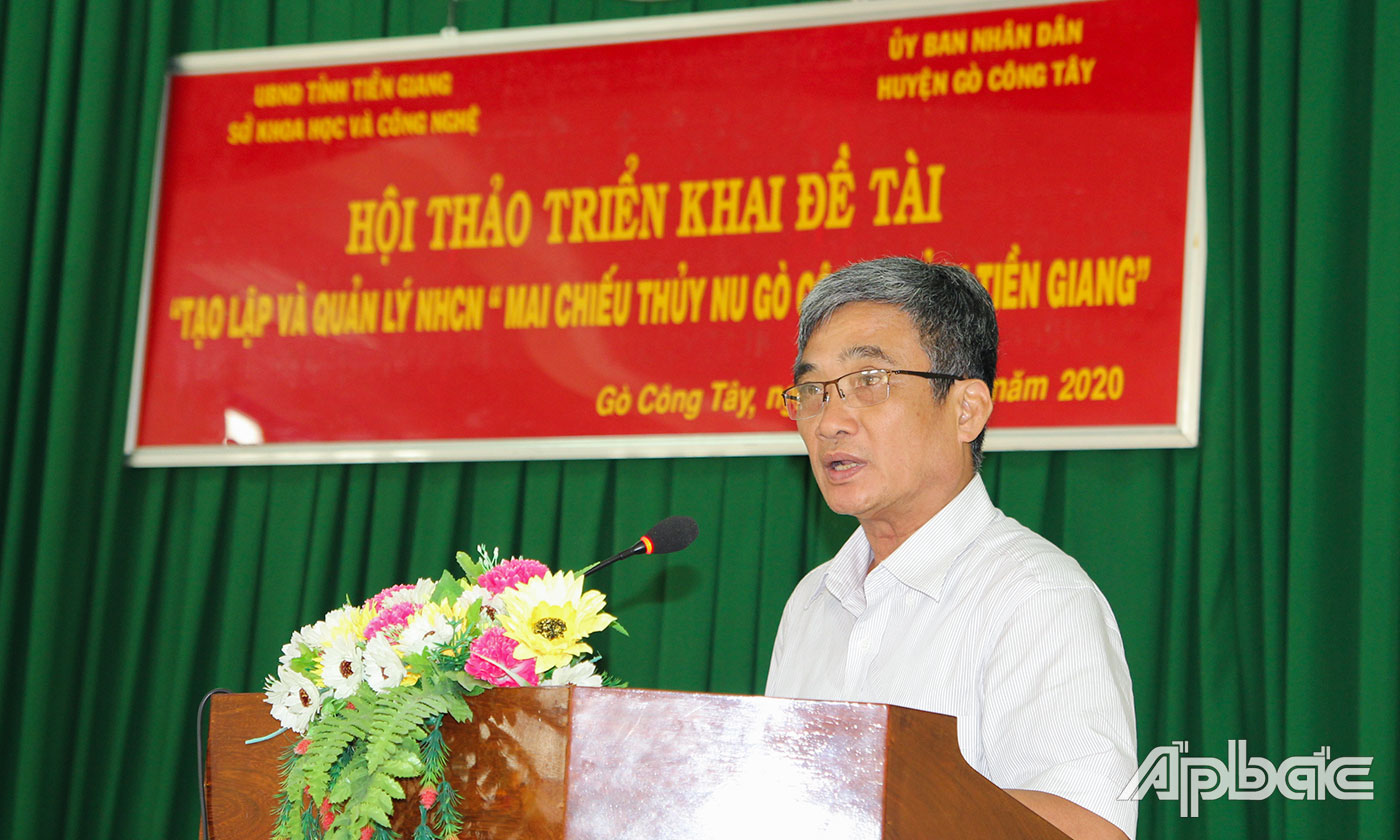 Phó Giám đốc Sở Khoa học và Công nghệ Trần Hữu Tước phát biểu ý kiến tại buổi hội thảo.