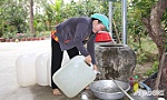 Người dân giữa ấp Phú Hòa phản ánh thiếu nước sinh hoạt