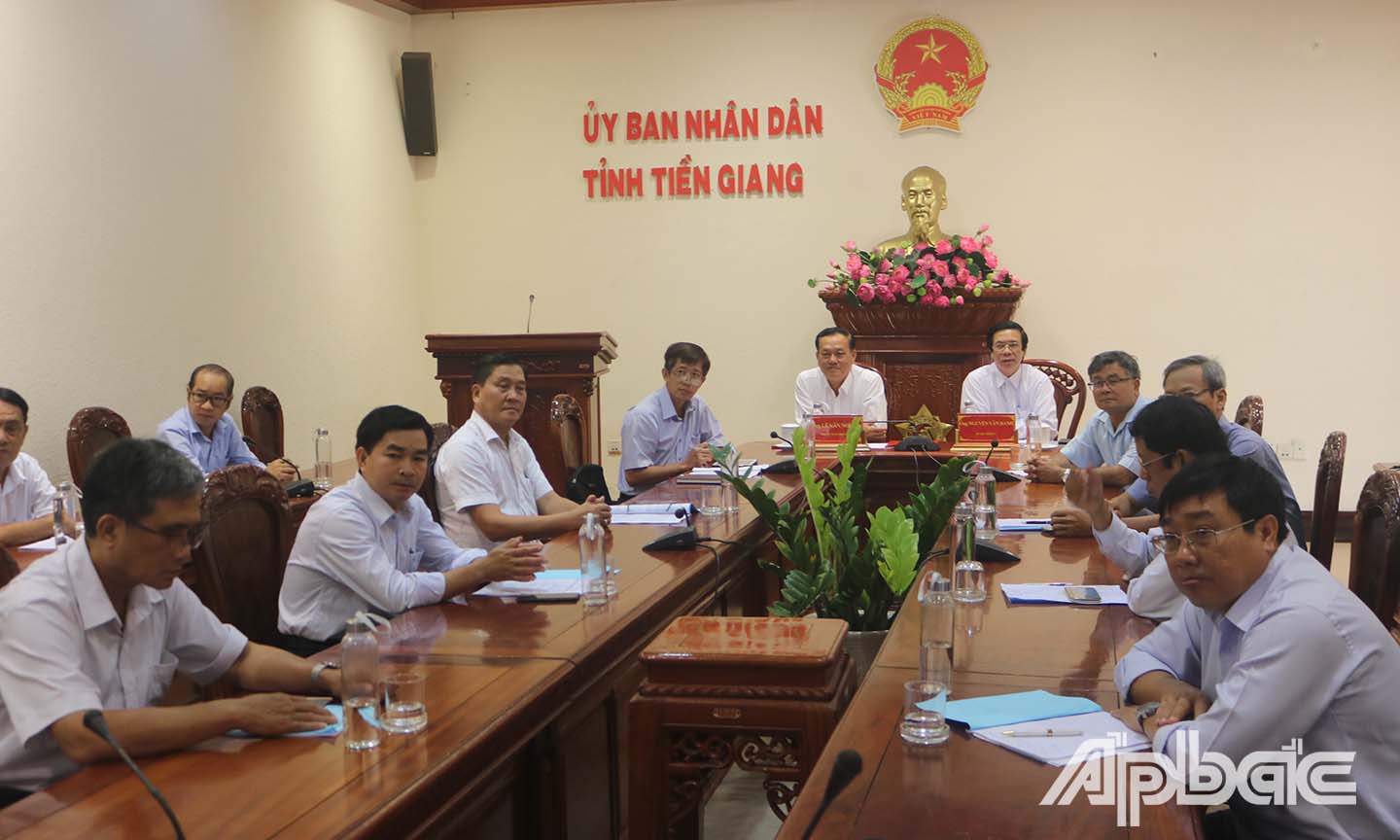Các đại biểu tham dự hội nghị ở điểm cầu Tiên Giang.