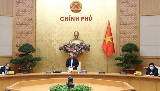 Prime Minister Nguyen Xuan Phuc agrees to announce nationwide COVID-19 pandemic. (Photo: VNA)