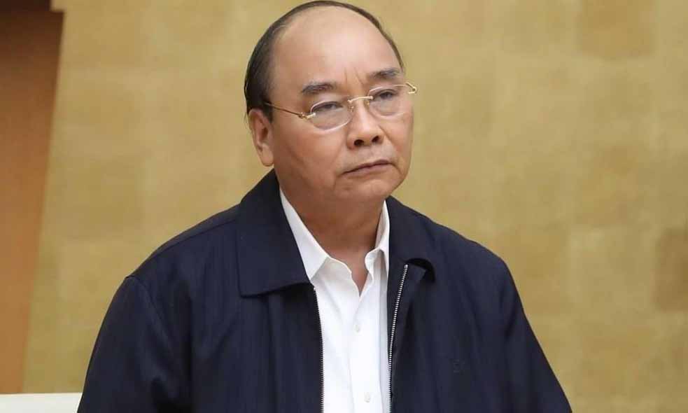 Thủ tướng Nguyễn Xuân Phúc chủ trì họp Thường trực Chính phủ với Ban Chỉ đạo Quốc gia phòng, chống dịch COVID-19. (Ảnh: Thống Nhất/TTXVN) 