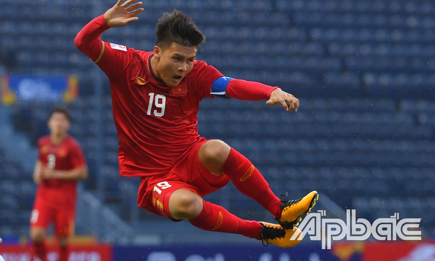 Cuộc so tài giữa đội tuyển Việt Nam và Indonesia được dời sang tháng 11