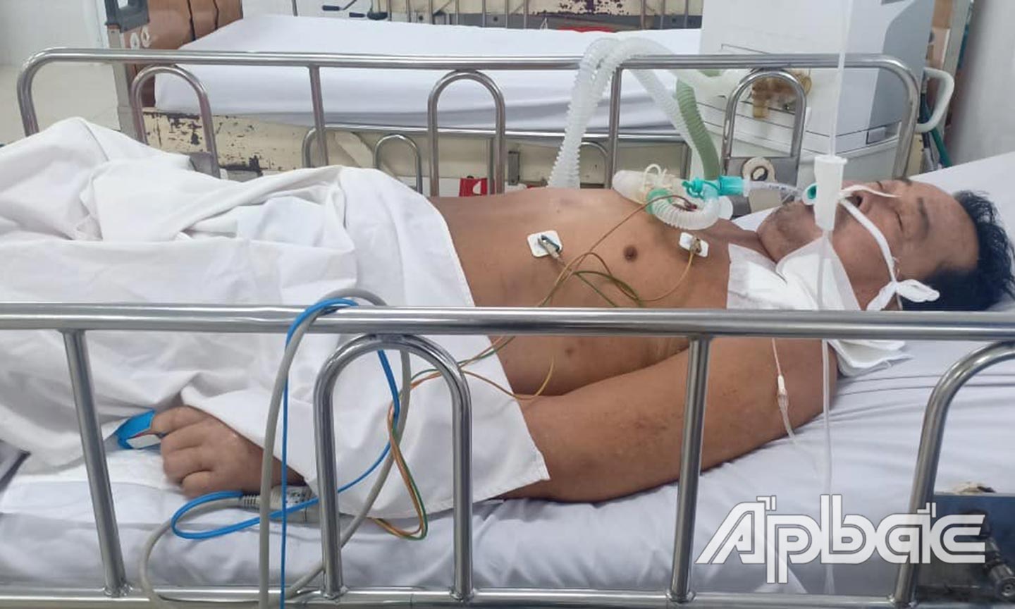 Anh Thạnh đang nằm điều trị tại Bệnh viện Đa khoa trung tâm Tiền Giang.