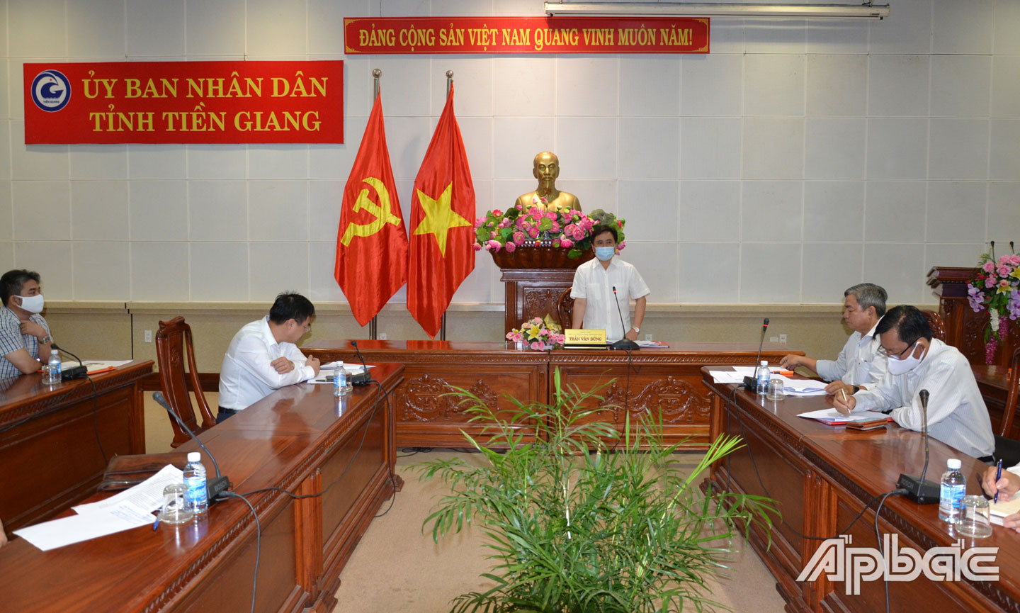  Đồng chí Trần Văn Dũng phát biểu tại buổi làm việc.