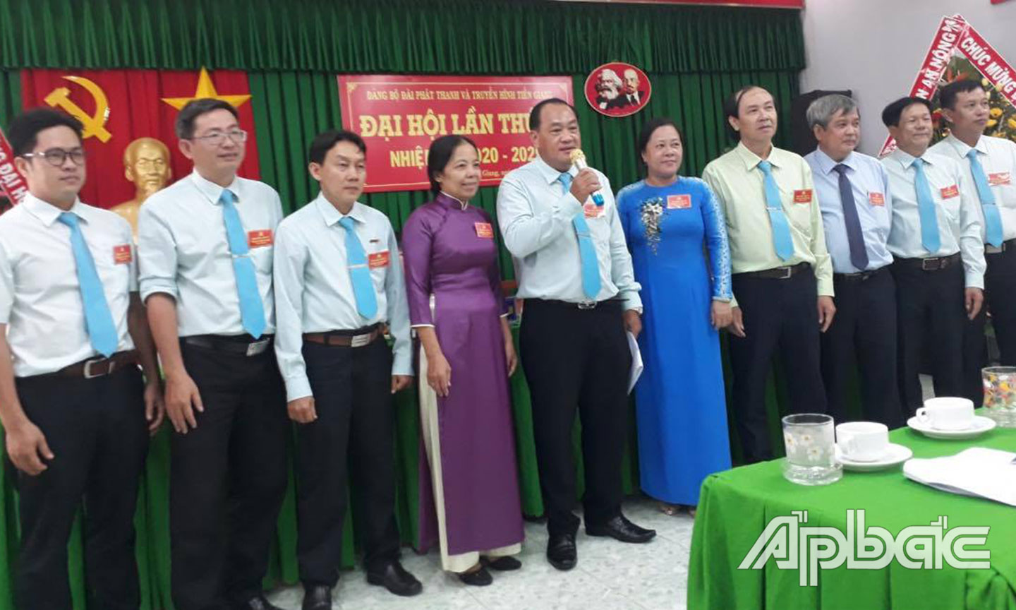 BCH Đảng bộ Đài Phát thanh - Truyền hình tỉnh nhiệm kỳ mới ra mắt tại Đại hội.