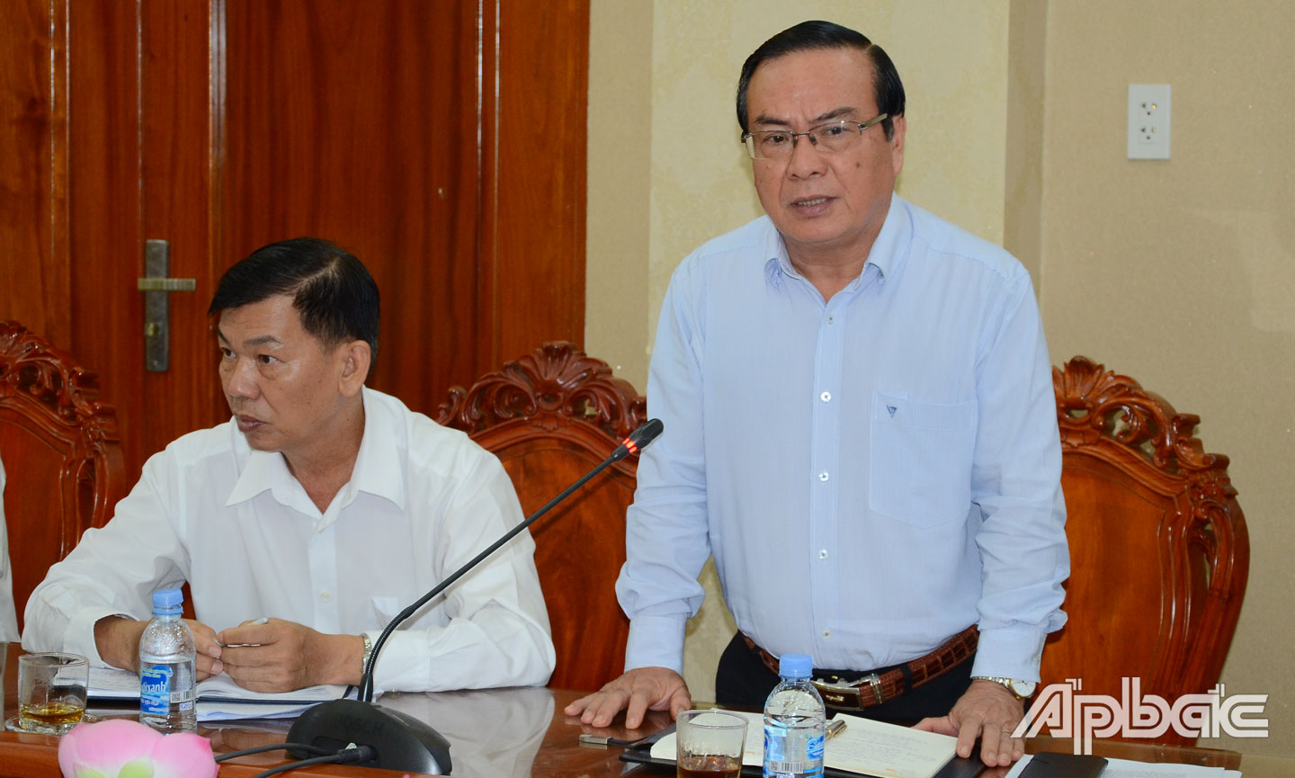 Phó Chủ tịch UBND tỉnh Phạm Anh Tuấn phát biểu tại buổi làm việc.