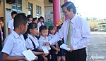 Bí thư Tỉnh ủy Tiền Giang dự Lễ tổng kết năm học tại Trường Tiểu học Tam Hiệp