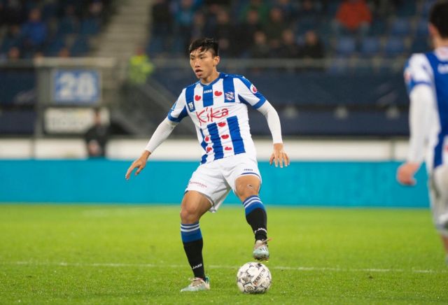 Hà NộiFCdefender Đoàn Văn Hậu is hoping to stay atSC Heerenveen after his loan contract with the Dutch team ended on June 30. — Photo courtesy of thethao247.vn.
