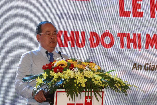 Ông Nguyễn Thanh Bình - Phó Bí Thư - Chủ tịch UBND tỉnh An Giang hoan nghênh dự án 'Cỗ xe tam mã' đô thị mới Sao Mai Tây Cái Dầu.